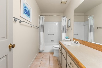 Updated lagoon-front home on one and a half lots in a quiet - photo 31