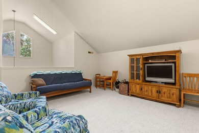 Updated lagoon-front home on one and a half lots in a quiet - photo 35