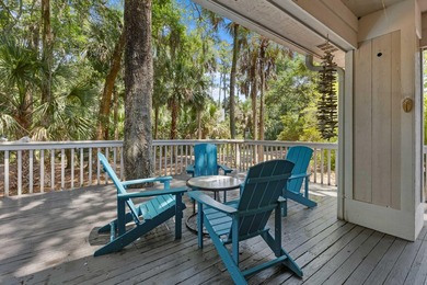 Updated lagoon-front home on one and a half lots in a quiet - photo 38