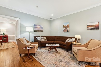 Exceptional opportunity in Myers Park! This 1.5-story, daylight - photo 4