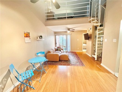 Just bring your clothes and settle right in-this charming condo - photo 3