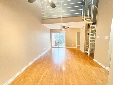 Just bring your clothes and settle right in-this charming condo - photo 4