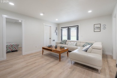 Recently renovated single-level home located a short walk from - photo 7