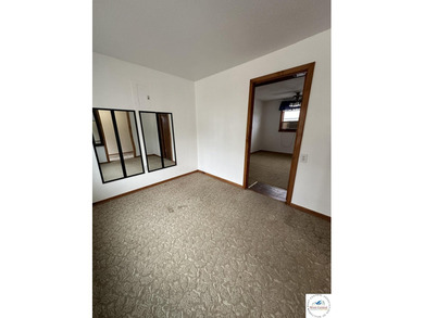 4-bed, 2-bath waterfront home in the Turkey Creek arm of Lake of - photo 36