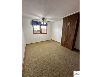 4-bed, 2-bath waterfront home in the Turkey Creek arm of Lake of - photo 38