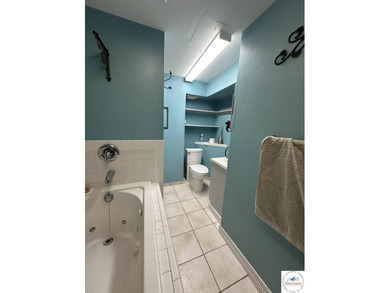 4-bed, 2-bath waterfront home in the Turkey Creek arm of Lake of - photo 48