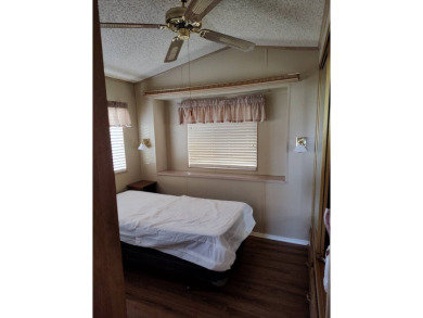 Must see this super nice home in 55+ Golden Acres Mobile Manor