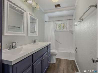 Come view this charming ranch offering comfortable single level - photo 4
