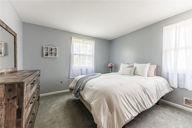 Welcome home to this lovingly maintained split-level, proudly - photo 13