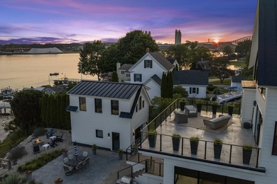 Don't let this once-in-a-generation waterfront masterpiece pass - photo 9
