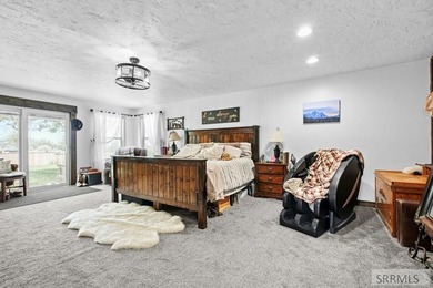 If you're looking for quiet space, endless possibilities, and a - photo 21