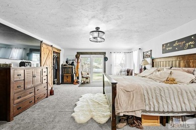 If you're looking for quiet space, endless possibilities, and a - photo 22