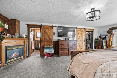 If you're looking for quiet space, endless possibilities, and a - photo 23