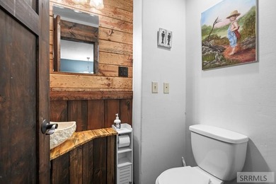 If you're looking for quiet space, endless possibilities, and a - photo 29