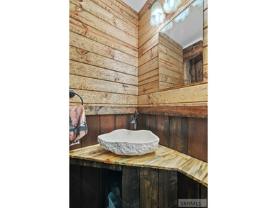 If you're looking for quiet space, endless possibilities, and a - photo 30