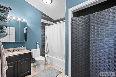 If you're looking for quiet space, endless possibilities, and a - photo 31