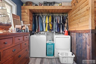 If you're looking for quiet space, endless possibilities, and a - photo 33