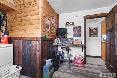 If you're looking for quiet space, endless possibilities, and a - photo 34