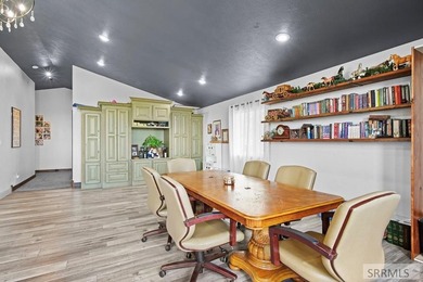 If you're looking for quiet space, endless possibilities, and a - photo 43
