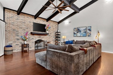 Open House Sun., June 14th from 1 to 3! Nestled in the desirable - photo 7