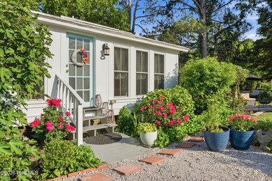 This adorable cottage was acquired from Sears Roebuck, and was - photo 3