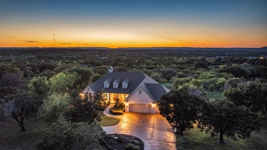 PRICE REDUCTION!! AMAZING VIEWS-Beautiful custom-built Home with - photo 21