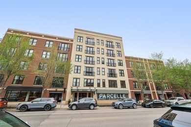 Welcome to 212 Lofts, where city living feels open, bright, and - photo 33