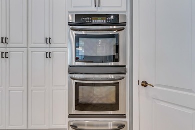 Timeless Elegance Meets Modern Comfort! Nestled on a generous - photo 38