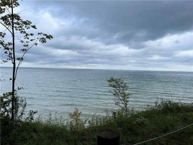 Lake Erie Lot For Sale in North Springfield Pennsylvania