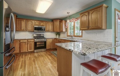 Located in the Cambridge Shores waterfront community just off - photo 12