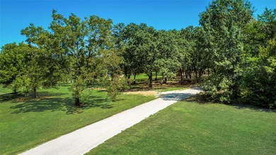 Nestled on a scenic 17.867 acre estate in Keller, 3325 Creek - photo 30