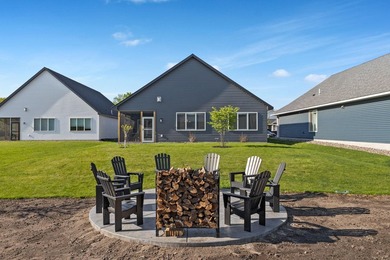 Better than new construction now available. This 3-bedroom - photo 31