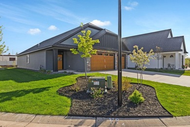 Better than new construction now available. This 3-bedroom - photo 35