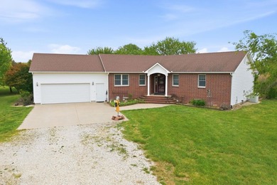 Come fall in LOVE with Cattail Springs! A beautiful one-owner - photo 1