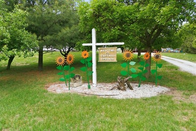 Come fall in LOVE with Cattail Springs! A beautiful one-owner - photo 3