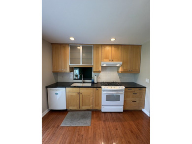 Well-maintained 4-bedroom, 2.1-bath home on a generously sized - photo 8