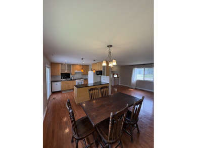 Well-maintained 4-bedroom, 2.1-bath home on a generously sized - photo 9