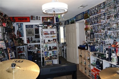 Seller is looking at all offers. Investors - great opportunity- - photo 9