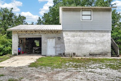 Some homes are built to blend in -- others are meant to stand - photo 30