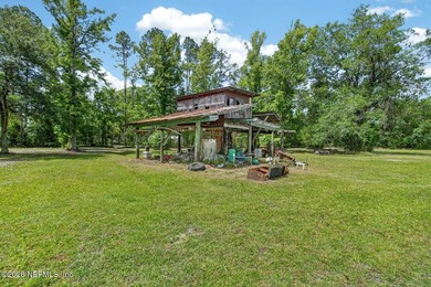 Some homes are built to blend in -- others are meant to stand - photo 41