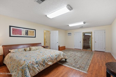 Lakefront on 1.21 Acres - 5 Private Suites - Private Dock - - photo 49