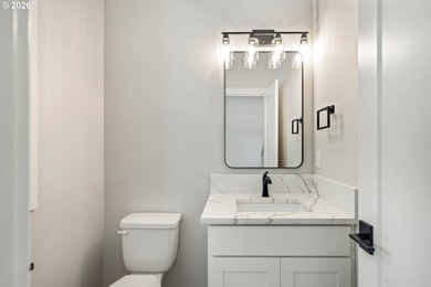 Beautiful new Traditional home backing to serene greenspace - photo 13