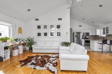 Welcome to 804 E. Chester St. in Long Beach's desirable East End - photo 6