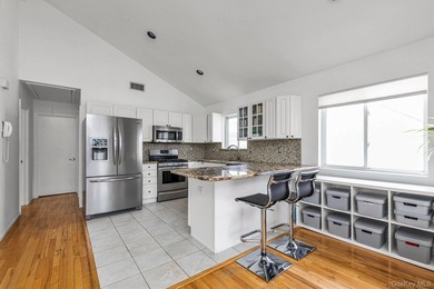 Welcome to 804 E. Chester St. in Long Beach's desirable East End - photo 9