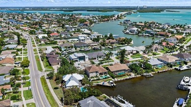 Experience refined coastal living in this luxury residence - photo 4