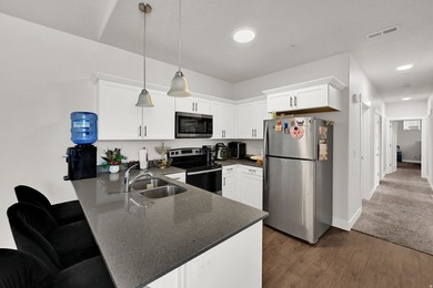 Nearly new and better than waiting for new construction! This - photo 9