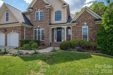 Take a look at this stunning estate located in the prestigious - photo 1