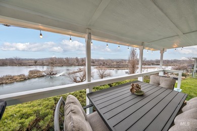 (private lake, pond, creek) Home For Sale in Fruitland Idaho