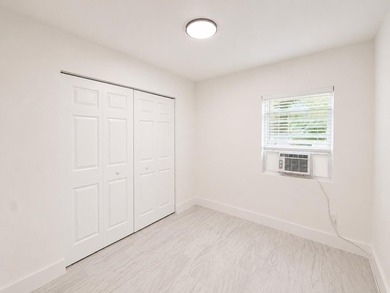 DOUBLE LOT! Stunning fully renovated home on a rare double lot - photo 11
