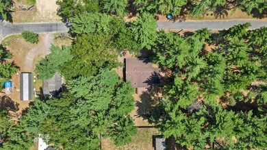 Looking for a nice cozy cottage only 3 blocks from Castle Rock - photo 11